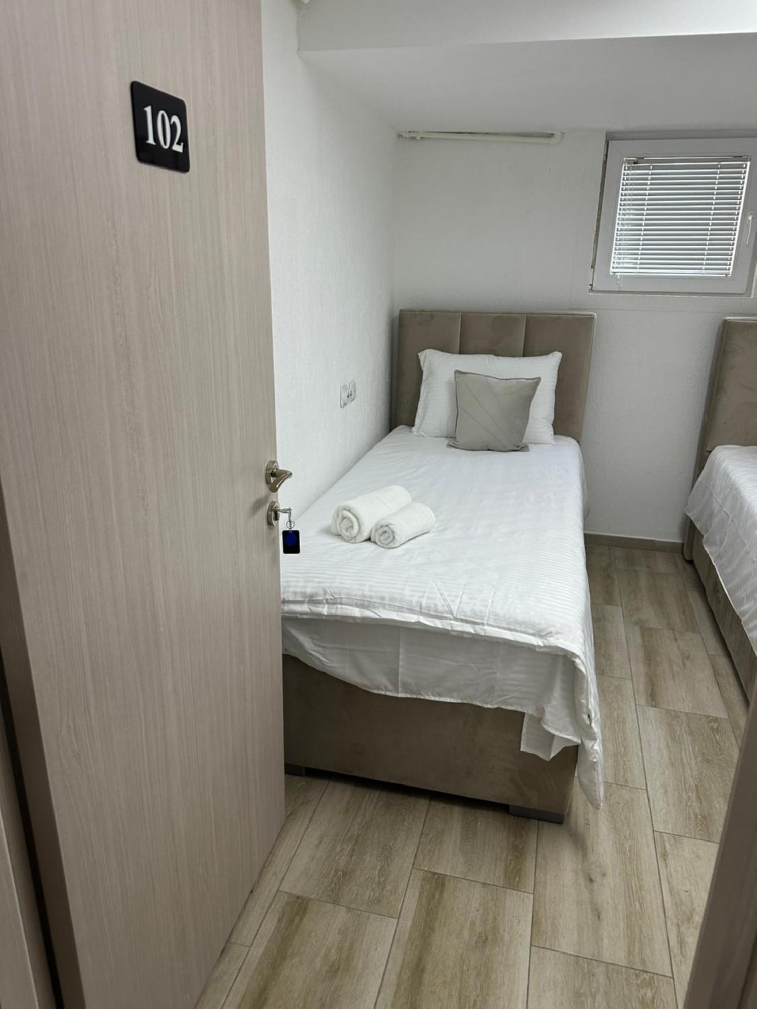 Next Rooms Üsküp Dış mekan fotoğraf